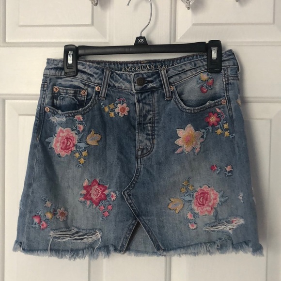 American Eagle Outfitters Dresses & Skirts - American Eagle Denim Skirt